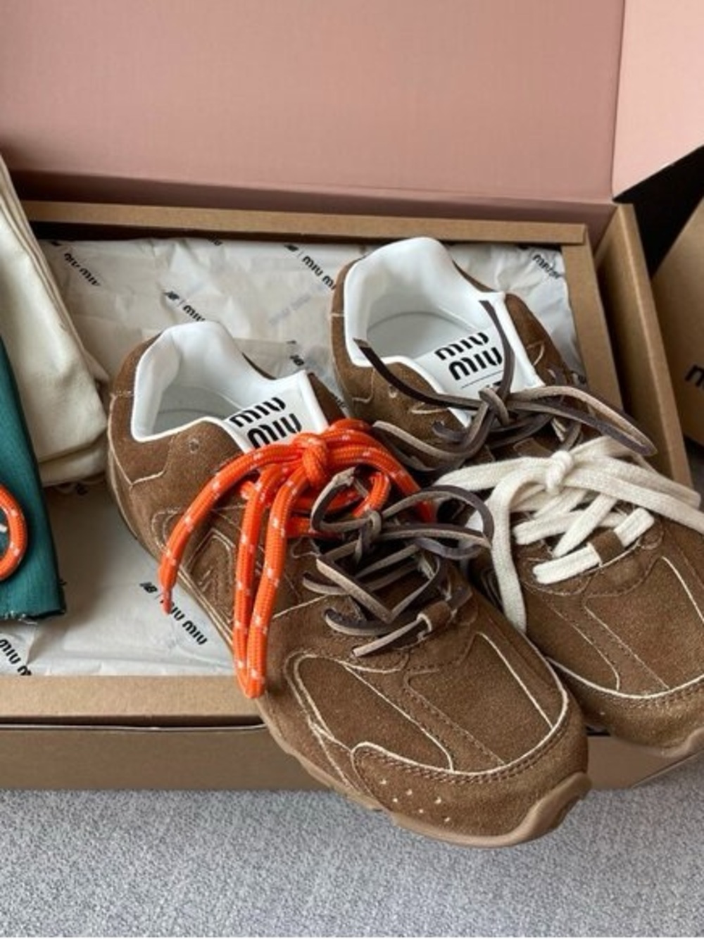 Miu Miu x New Balance 530 SL Sneakers - Picture 2 of 9